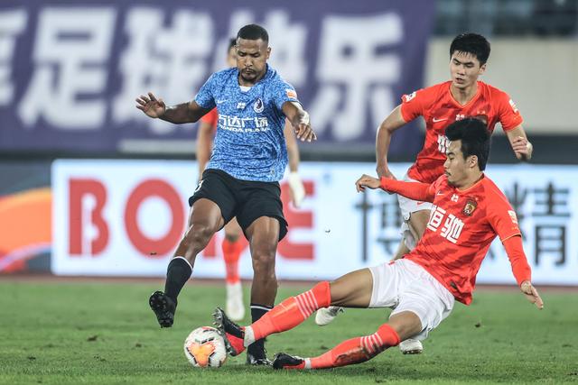 库里31分詹姆斯40+8+9 勇士力克湖人回西部第9